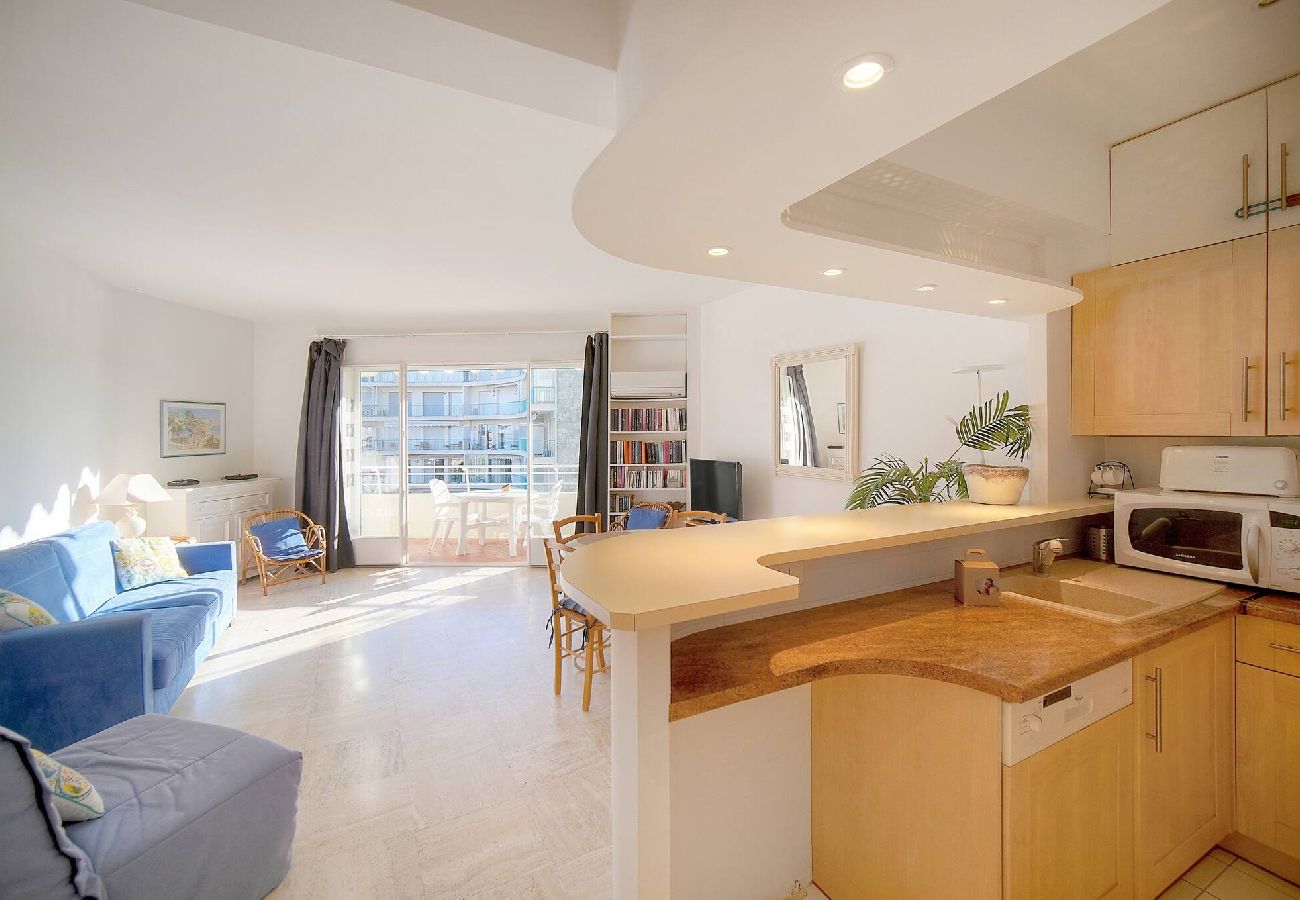 Studio à Cannes - FRGK Marly Croisette face mer