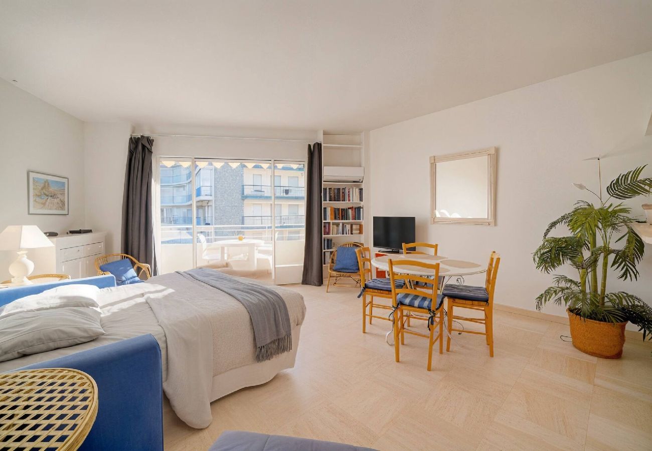 Studio à Cannes - FRGK Marly Croisette face mer