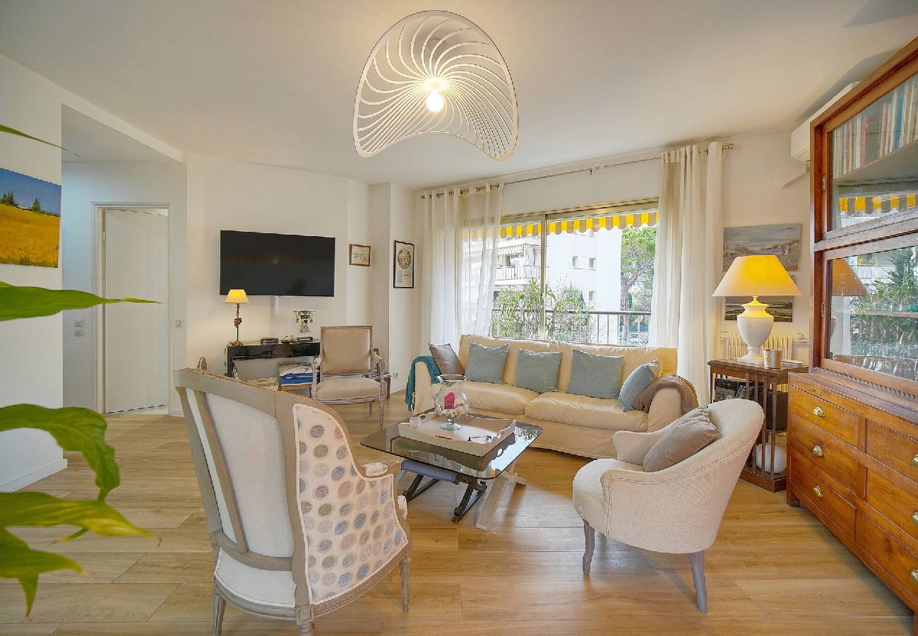 Appartement à Cannes - FRGK Prince de Galles terrasse sur jardin