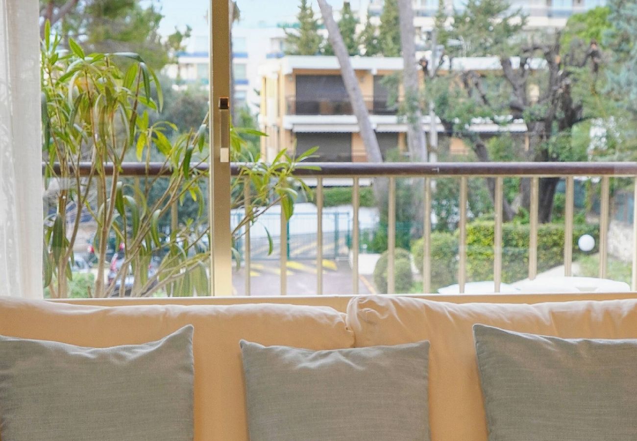 Appartement à Cannes - FRGK Prince de Galles terrasse sur jardin