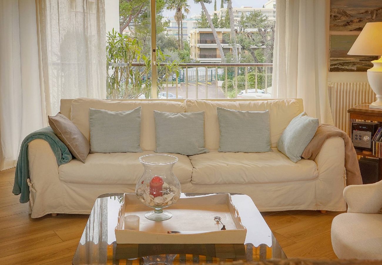 Appartement à Cannes - FRGK Prince de Galles terrasse sur jardin