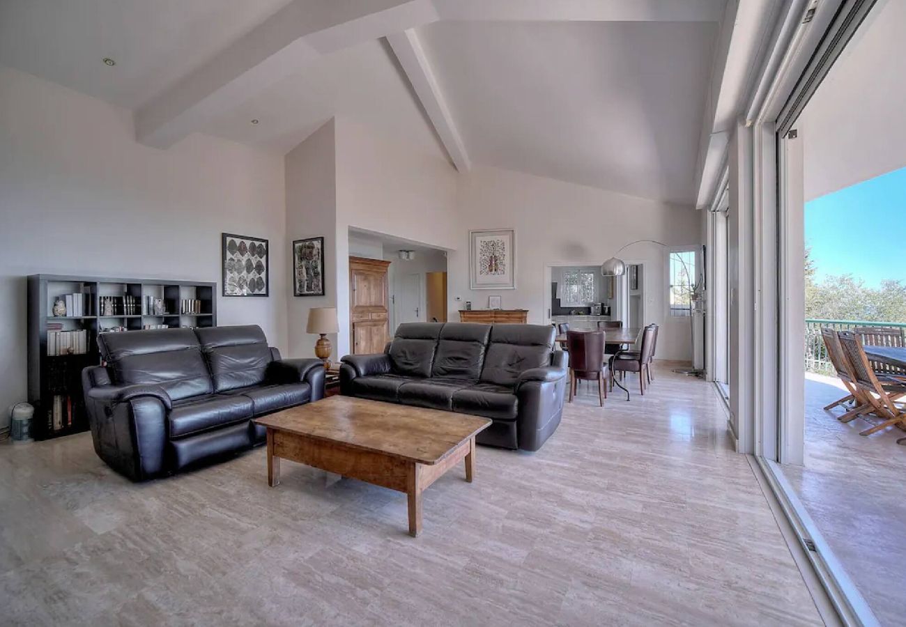 Maison à Vallauris - FRGK Villa Le Petit Bois Panoramic View, Lush Ga