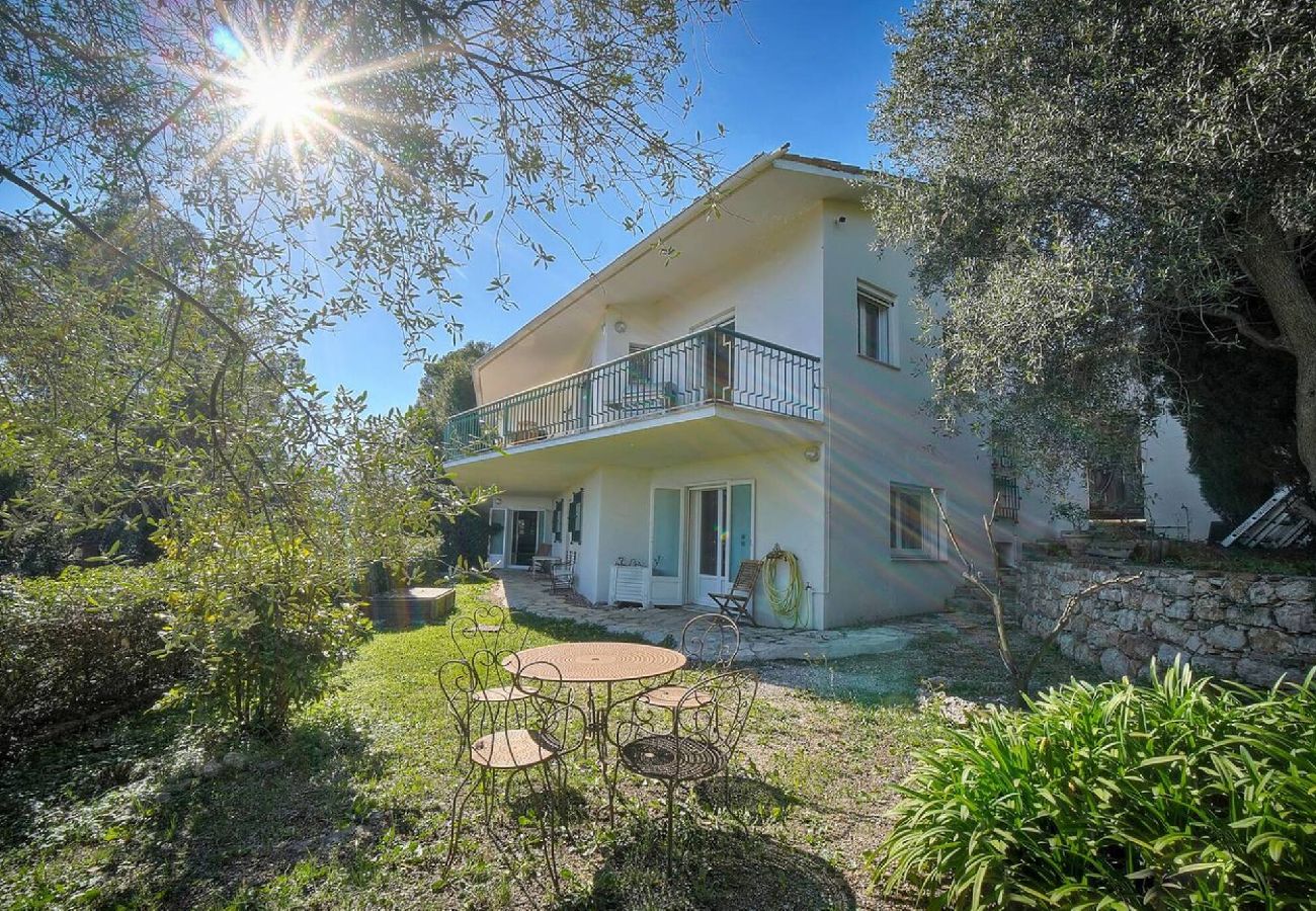 Maison à Vallauris - FRGK Villa Le Petit Bois Panoramic View, Lush Ga
