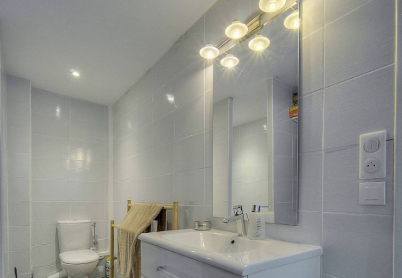 Maison à Vallauris - FRGK Villa Le Petit Bois Panoramic View, Lush Ga