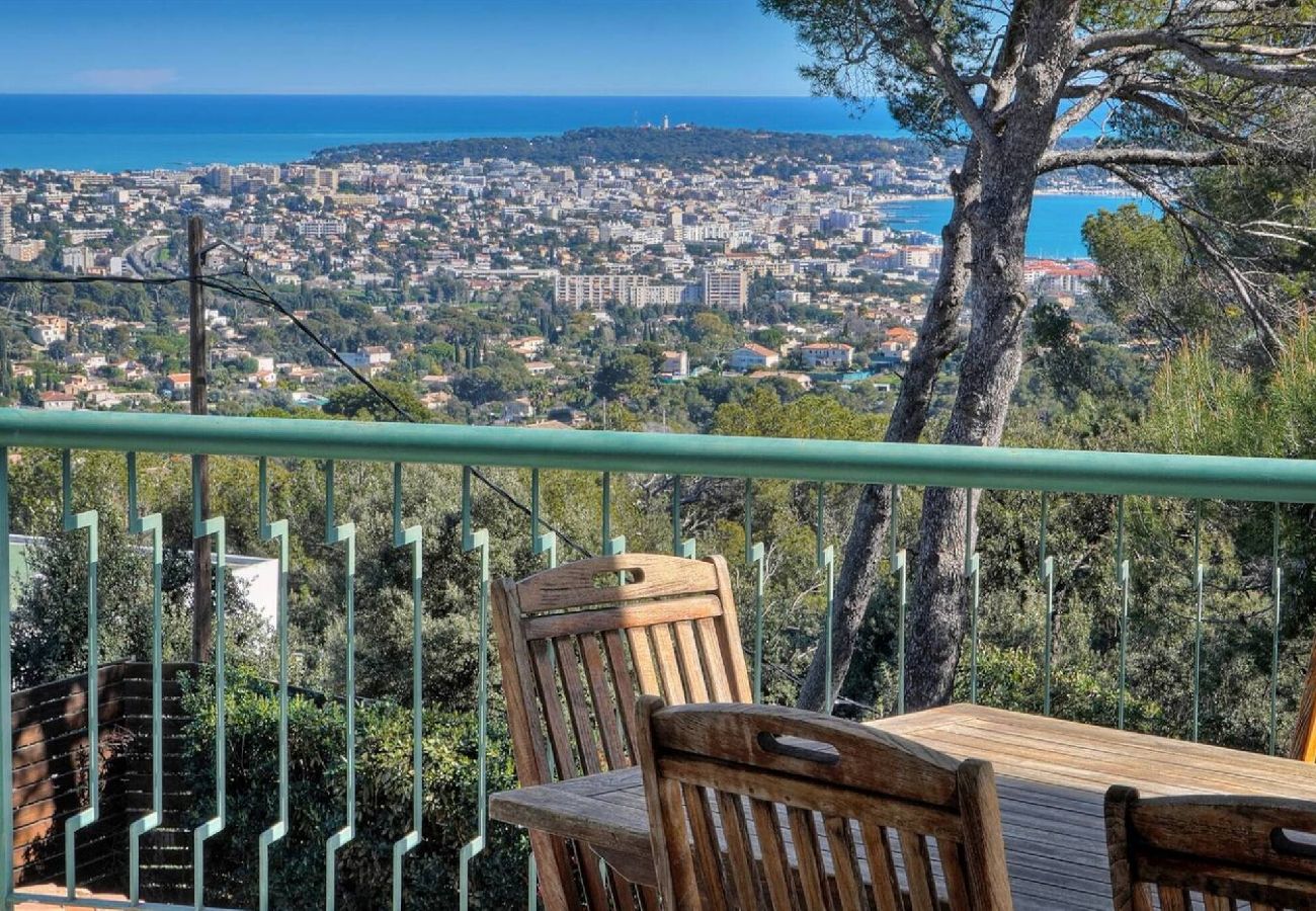 Maison à Vallauris - FRGK Villa Le Petit Bois Panoramic View, Lush Ga