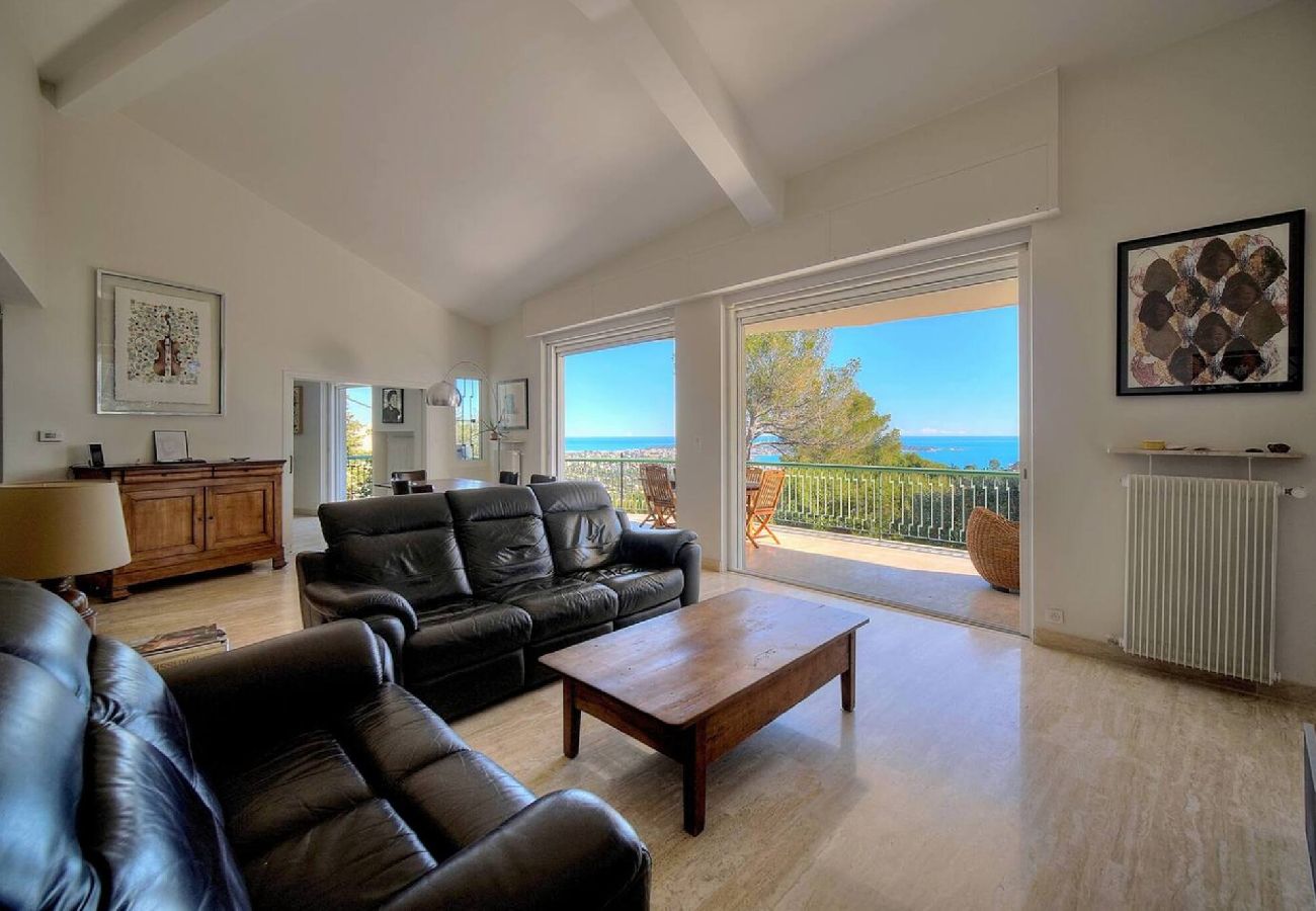 Maison à Vallauris - FRGK Villa Le Petit Bois Panoramic View, Lush Ga