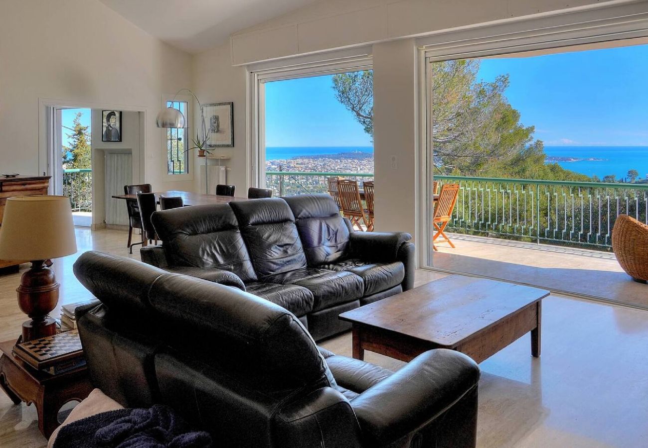 Maison à Vallauris - FRGK Villa Le Petit Bois Panoramic View, Lush Ga