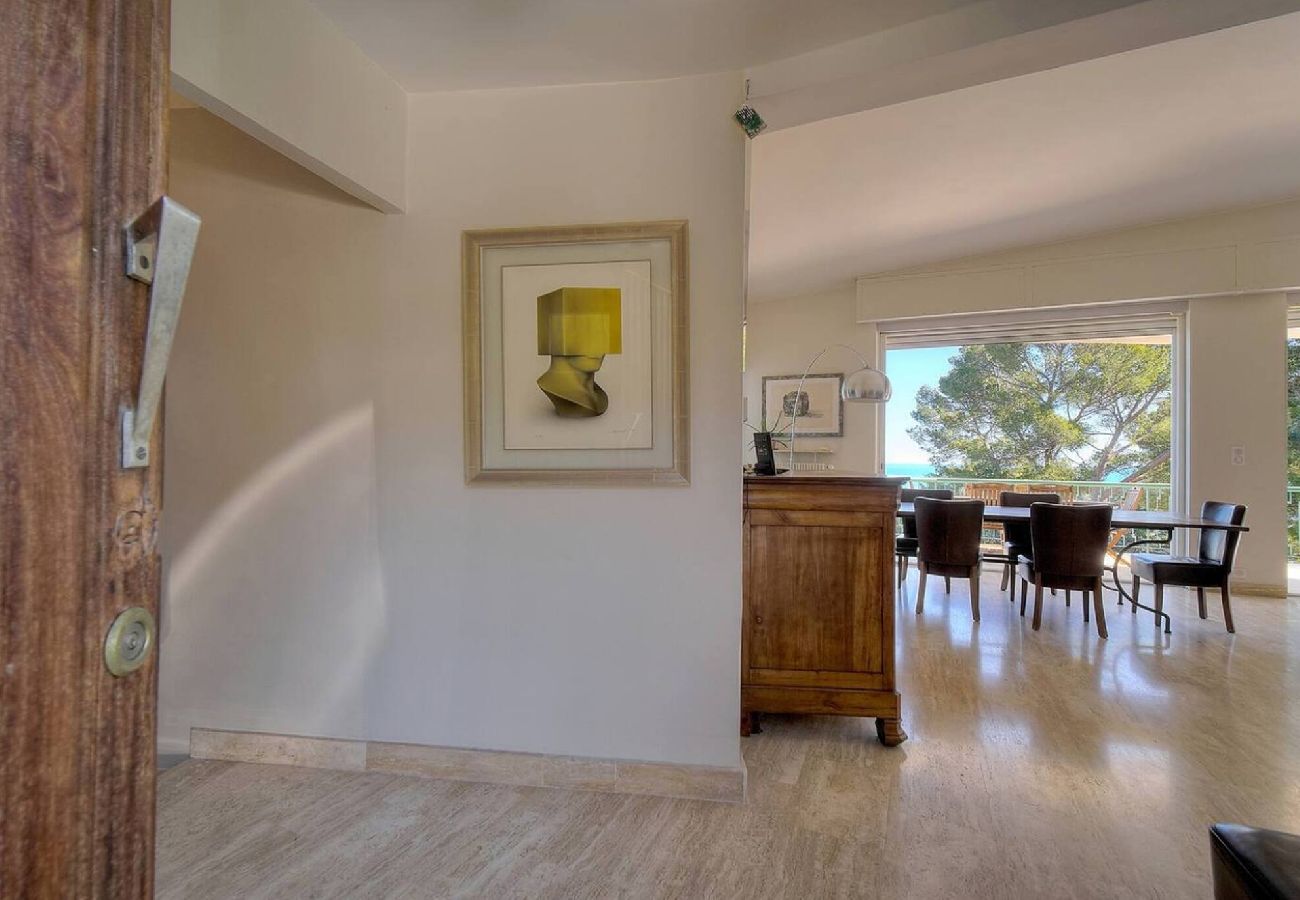 Maison à Vallauris - FRGK Villa Le Petit Bois Panoramic View, Lush Ga