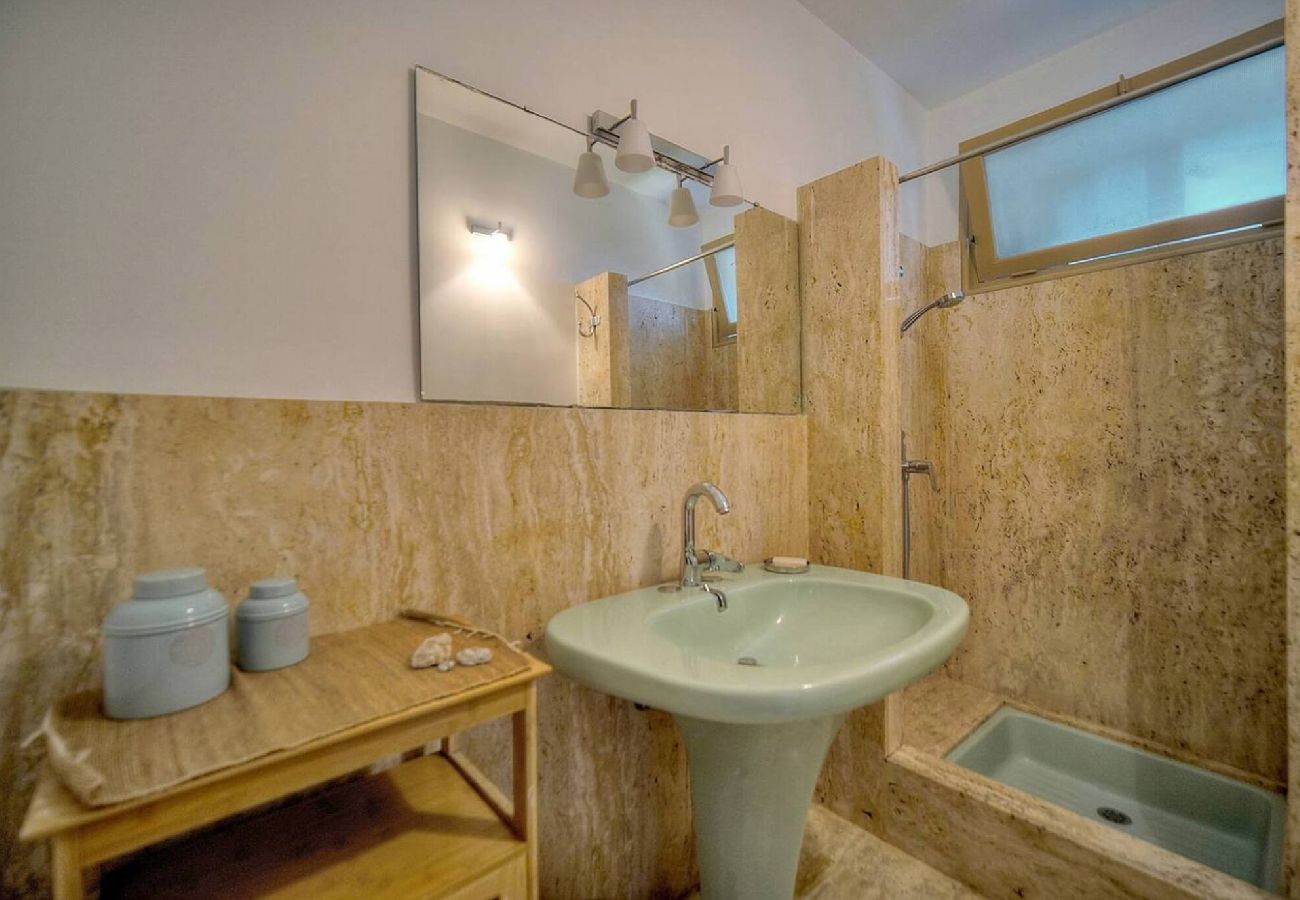 Maison à Vallauris - FRGK Villa Le Petit Bois Panoramic View, Lush Ga