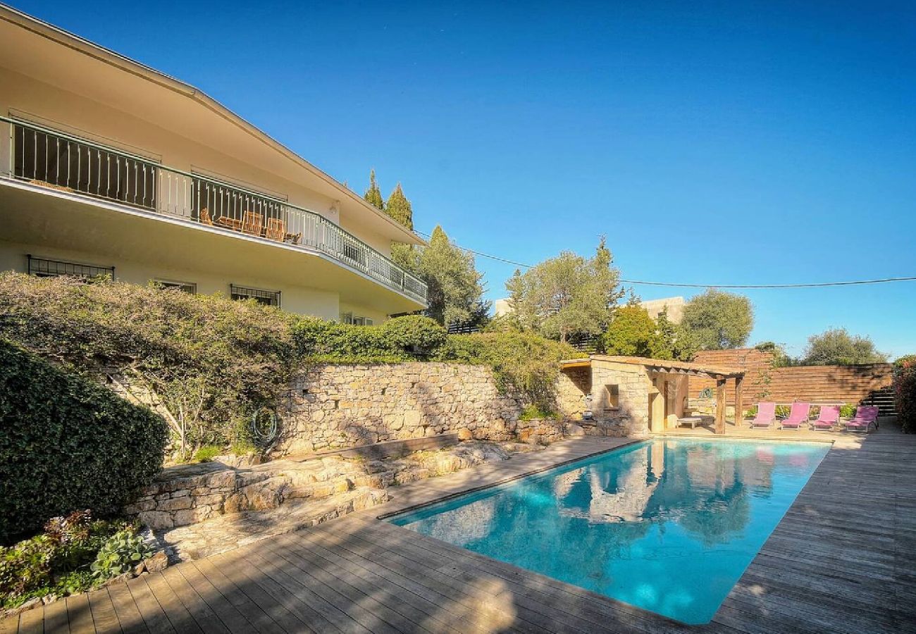 Maison à Vallauris - FRGK Villa Le Petit Bois Panoramic View, Lush Ga