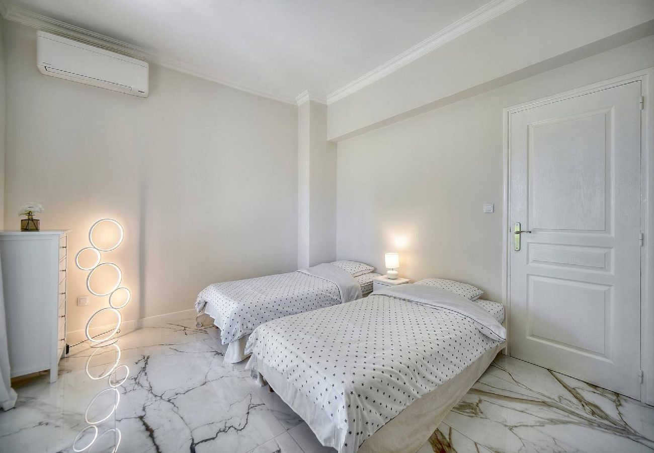 Villa à Vallauris - FRGK Dream Villa with Sea View Overlooking Cap d