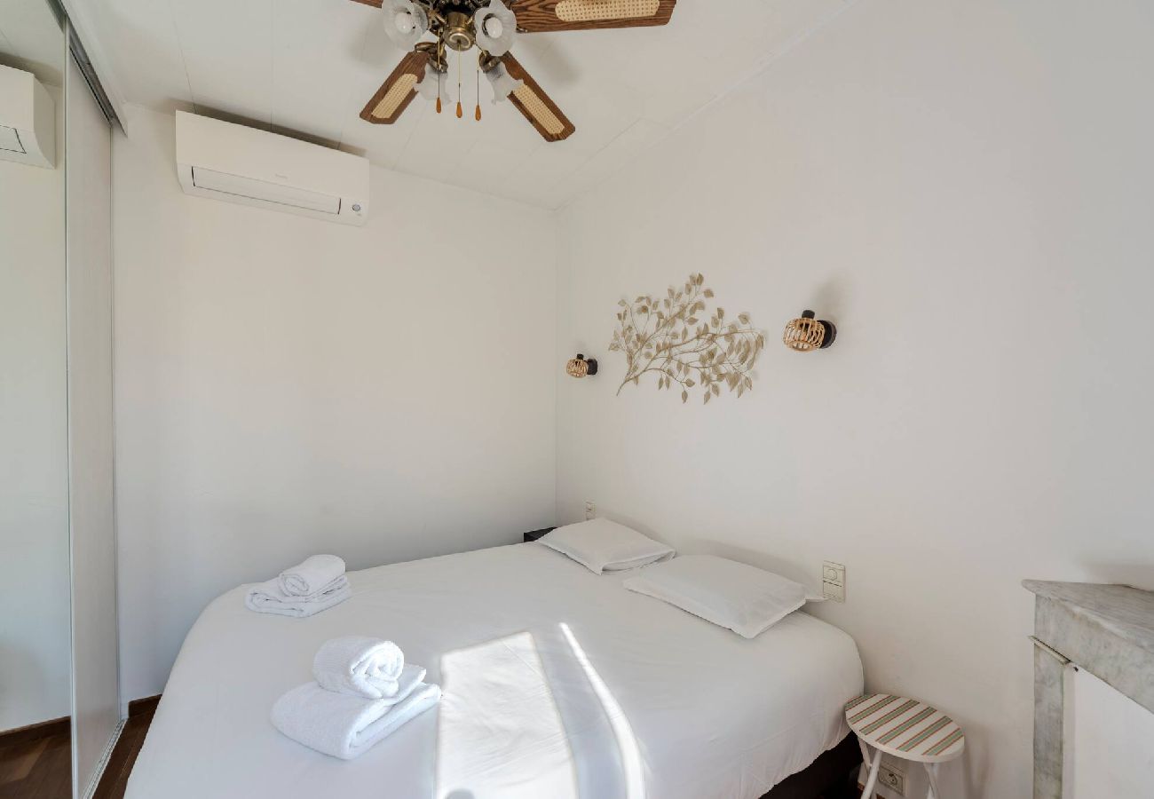 Appartement à Cannes - FRGK Suquet Olivier Historic 2BR Charm UltraF