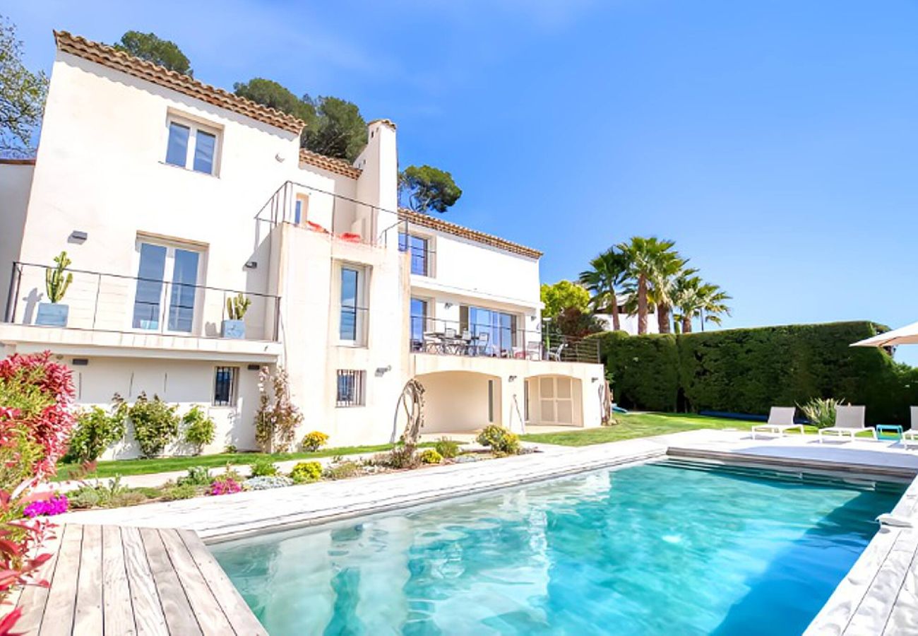 Villa à Mougins - FRGK *Villa Orangeraie*