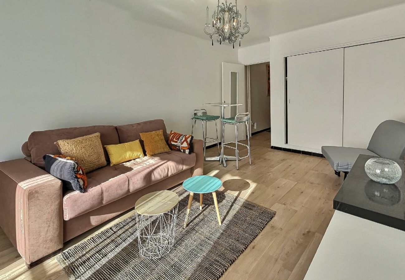 Studio à Antibes - FRGK Wilson PalaceAC WIFI FIBRE Terra