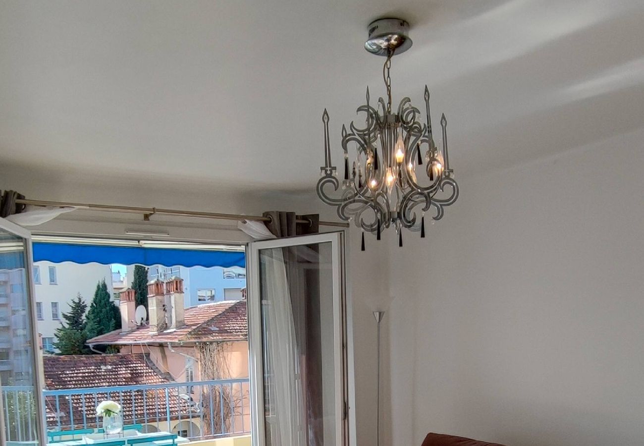 Studio à Antibes - FRGK Wilson PalaceAC WIFI FIBRE Terra