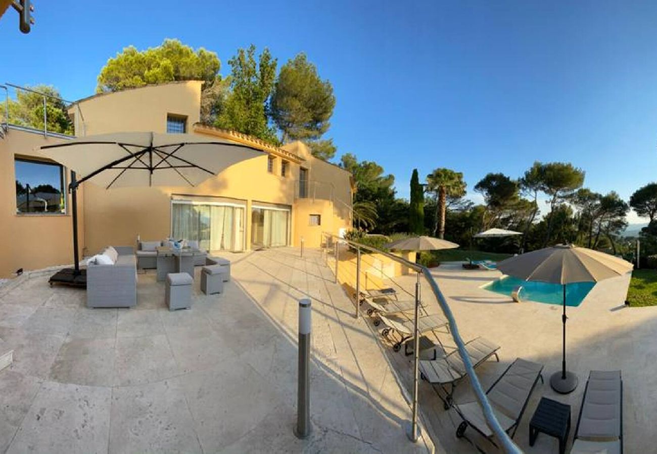 Villa à Mougins - FRGK DATCHA à Mougins