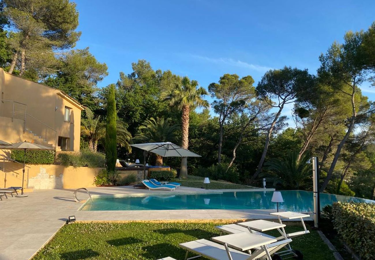 Villa à Mougins - FRGK DATCHA à Mougins