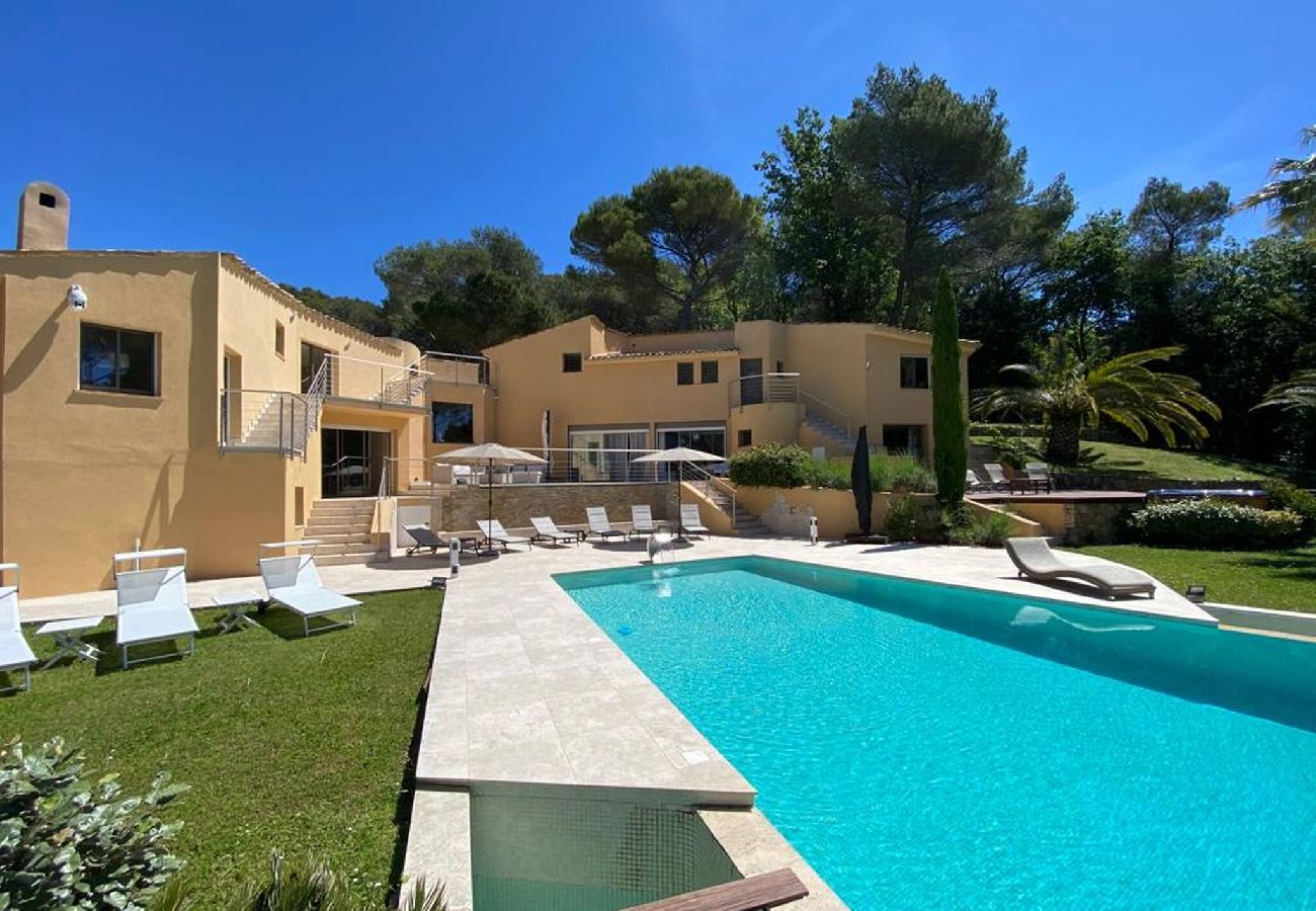 Villa à Mougins - FRGK DATCHA à Mougins