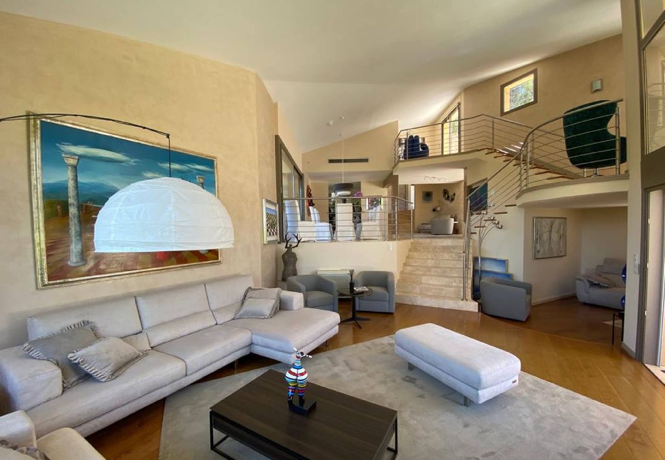 Villa à Mougins - FRGK DATCHA à Mougins