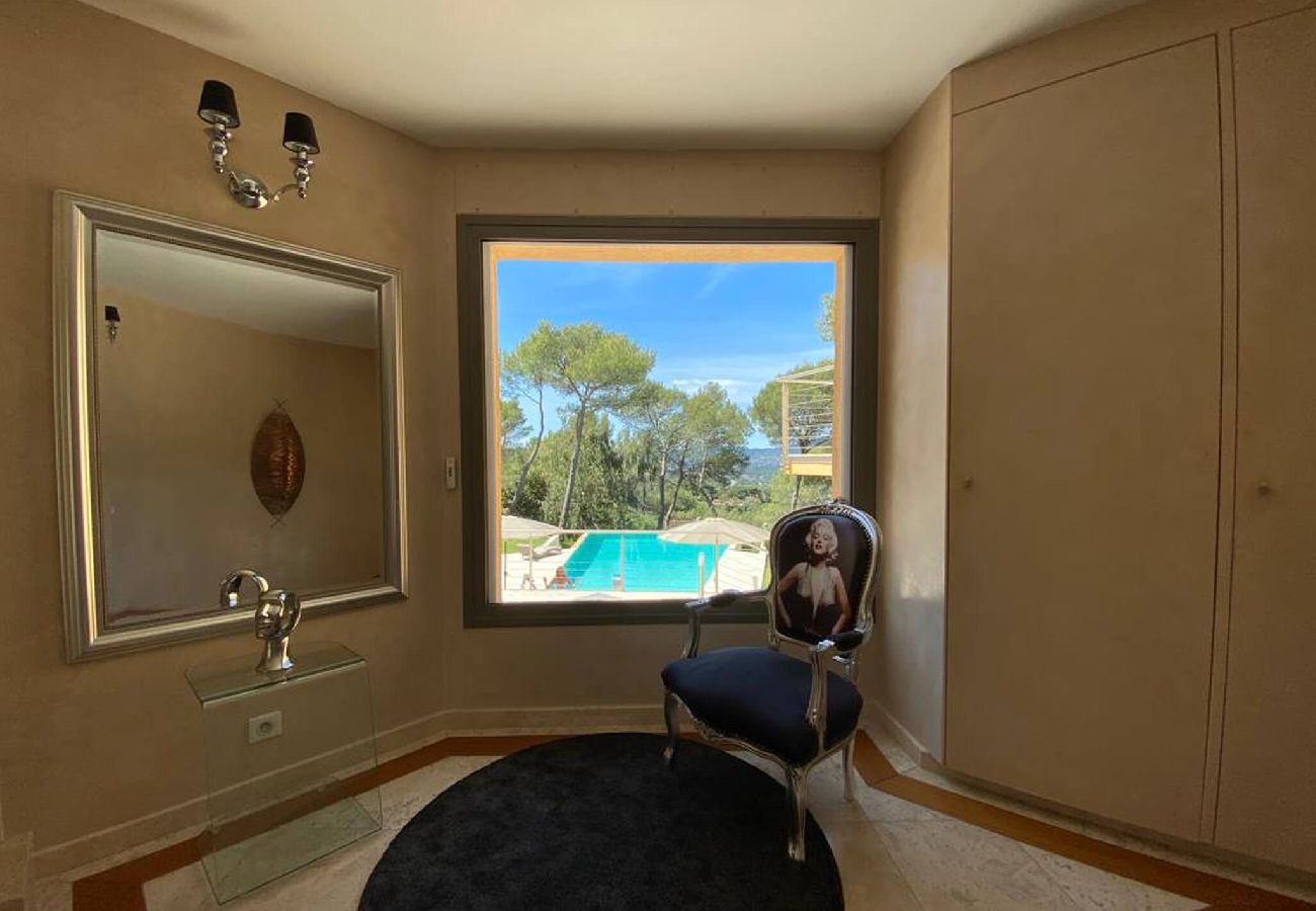 Villa à Mougins - FRGK DATCHA à Mougins