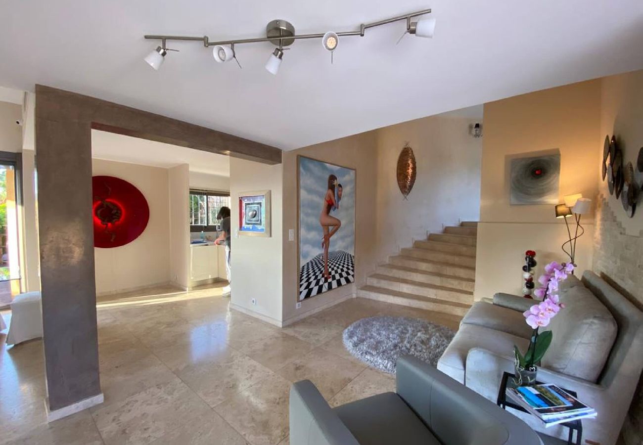 Villa à Mougins - FRGK DATCHA à Mougins