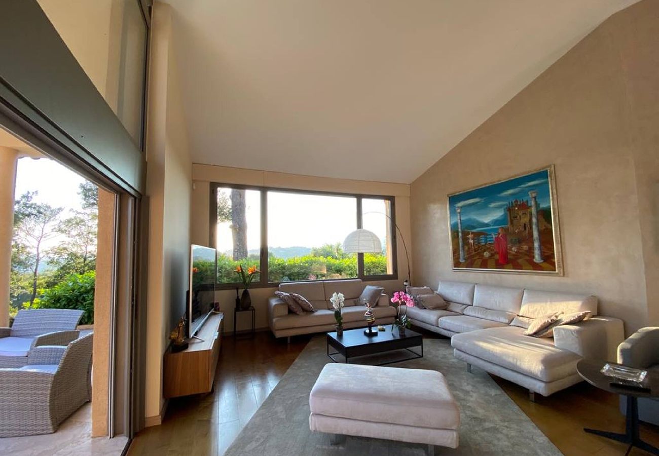 Villa à Mougins - FRGK DATCHA à Mougins