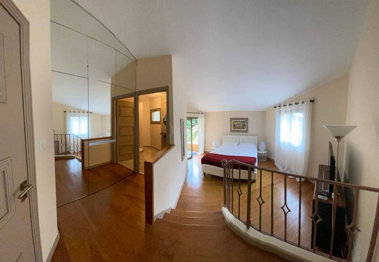 Villa à Mougins - FRGK DATCHA à Mougins