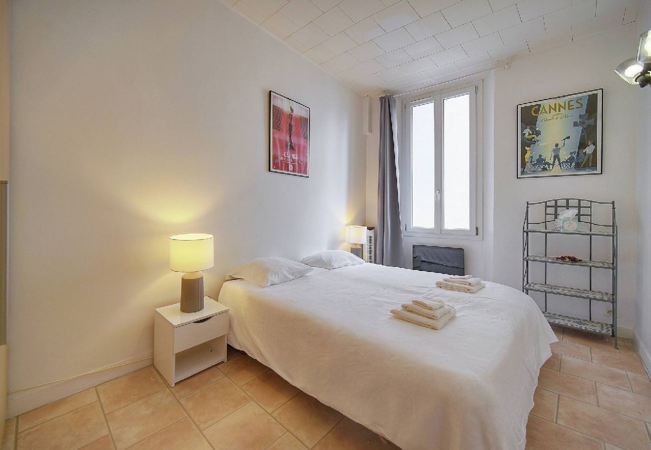Appartement à Cannes - FRGK Clemenceau 1BR Beach Apartment AC & Ultra-F