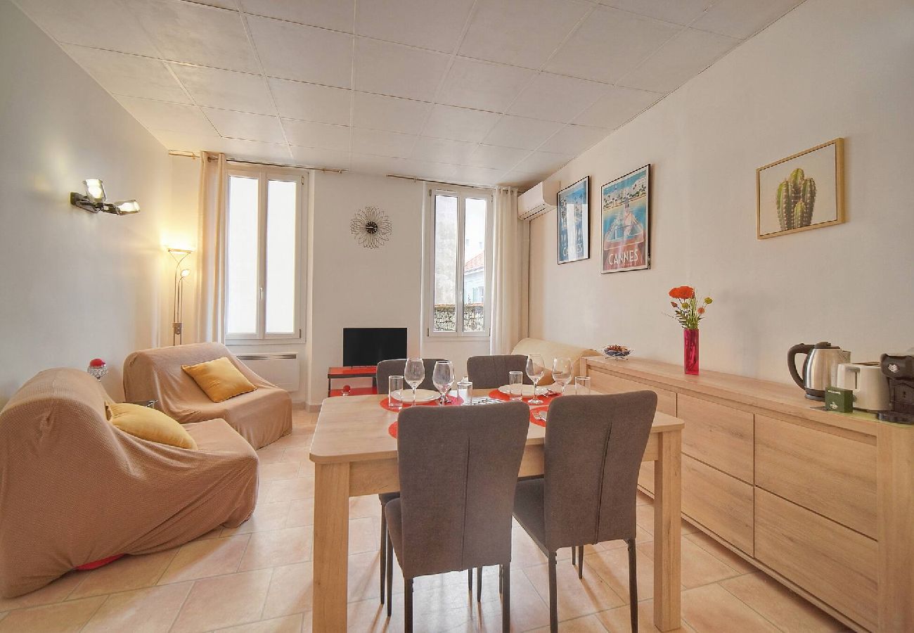 Appartement à Cannes - FRGK Clemenceau 1BR Beach Apartment AC & Ultra-F