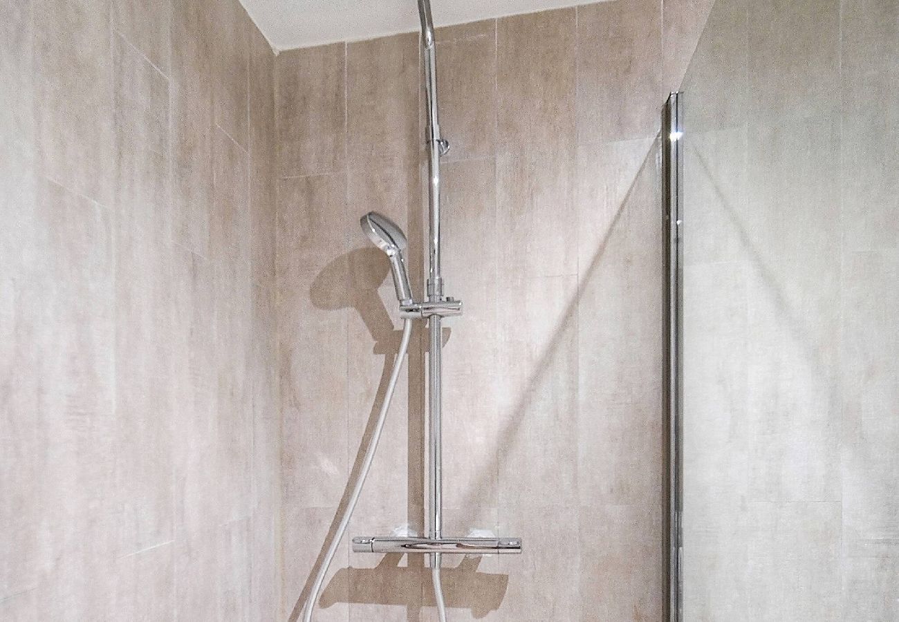 Appartement à Cannes - FRGK Clemenceau 1BR Beach Apartment AC & Ultra-F