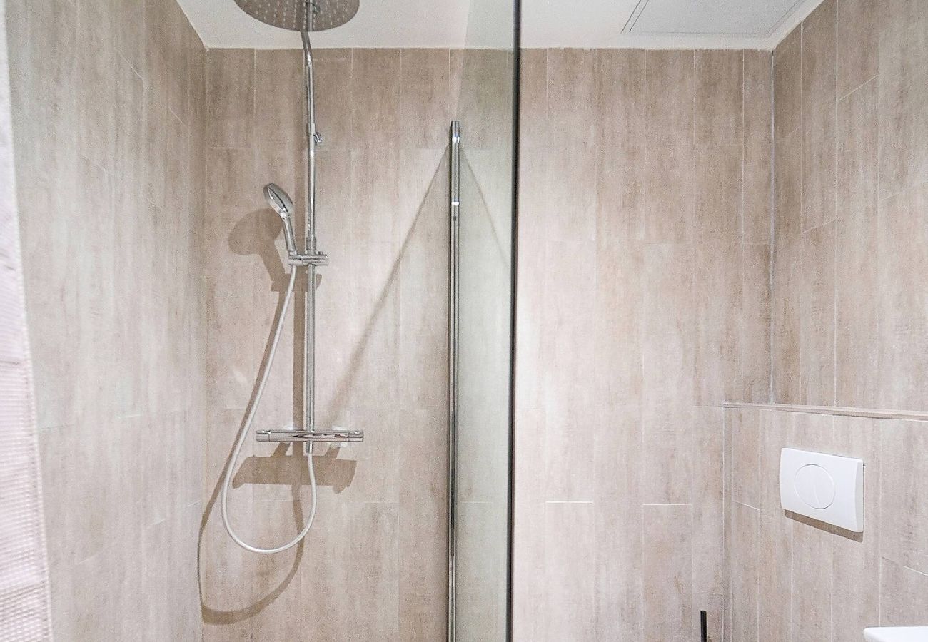 Appartement à Cannes - FRGK Clemenceau 1BR Beach Apartment AC & Ultra-F