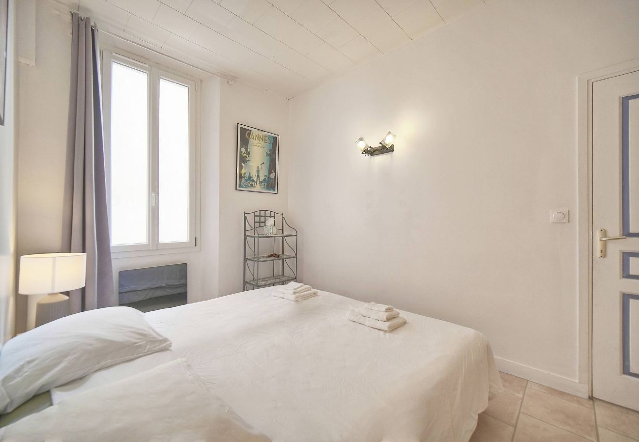 Appartement à Cannes - FRGK Clemenceau 1BR Beach Apartment AC & Ultra-F