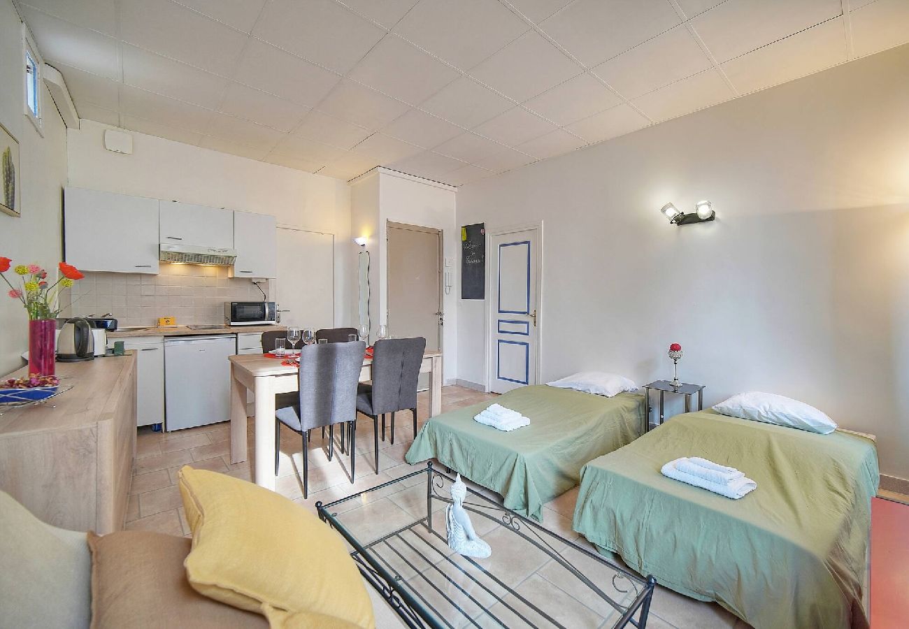 Appartement à Cannes - FRGK Clemenceau 1BR Beach Apartment AC & Ultra-F