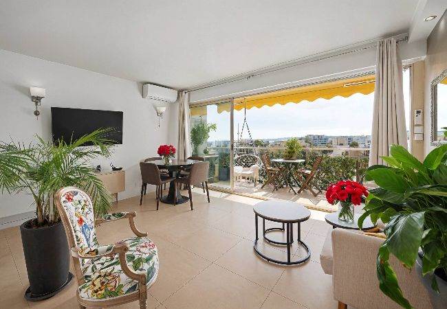 Appartement à Cannes - FRGK Etoile du sud TERRASSE Vue Mer PALM BEA