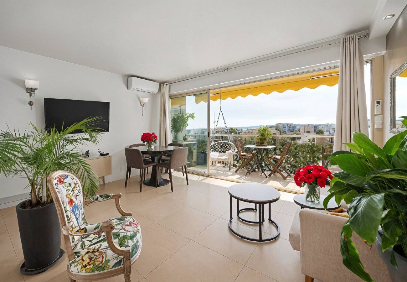 Appartement à Cannes - FRGK Etoile du sud TERRASSE Vue Mer PALM BEA