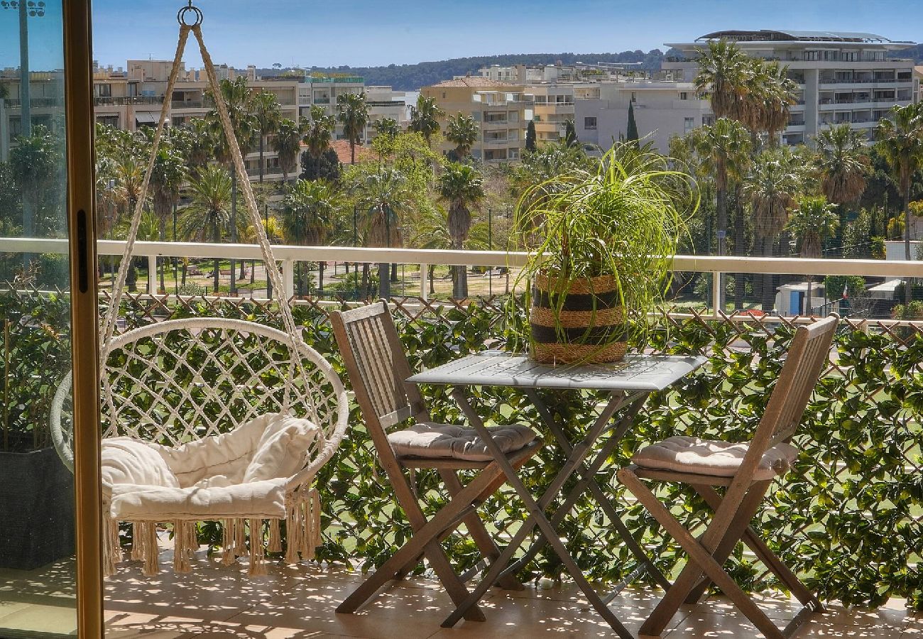 Appartement à Cannes - FRGK Etoile du sud TERRASSE Vue Mer PALM BEA