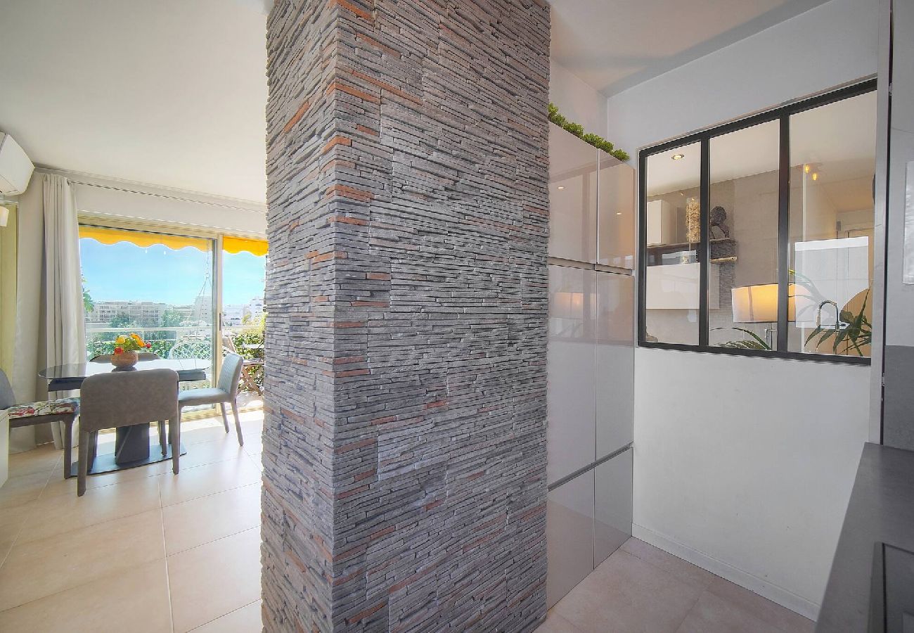 Appartement à Cannes - FRGK Etoile du sud TERRASSE Vue Mer PALM BEA
