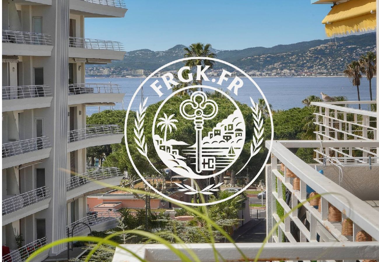 Appartement à Cannes - FRGK Etoile du sud TERRASSE Vue Mer PALM BEA