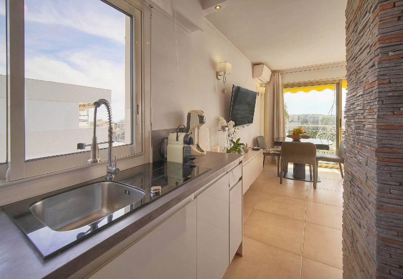 Appartement à Cannes - FRGK Etoile du sud TERRASSE Vue Mer PALM BEA