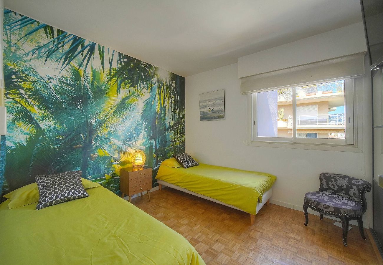 Appartement à Cannes - FRGK Etoile du sud TERRASSE Vue Mer PALM BEA