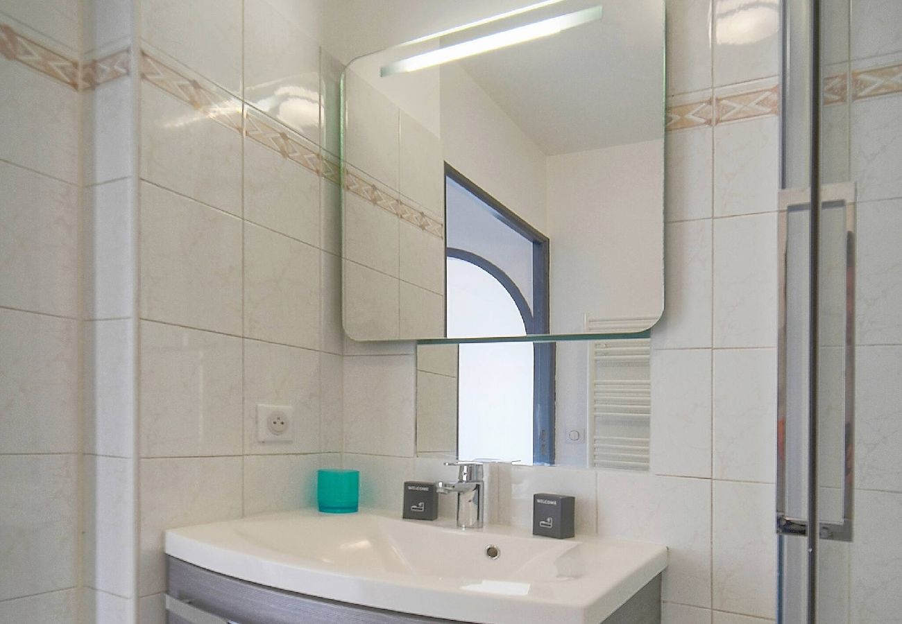 Studio à Cannes - FRGK Gallieni Studio Calme avec Terrasse Privée