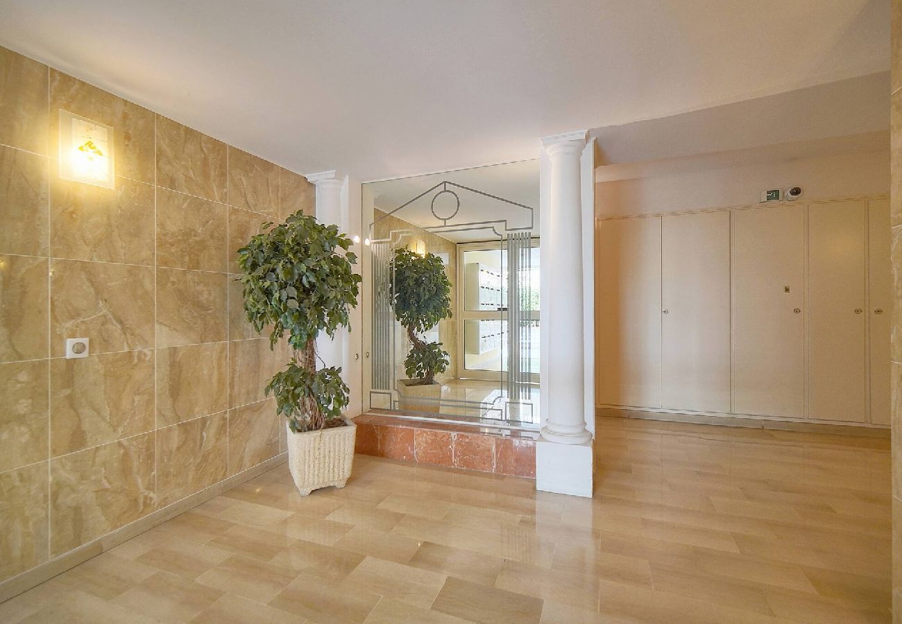 Studio à Cannes - FRGK Gallieni Studio Calme avec Terrasse Privée