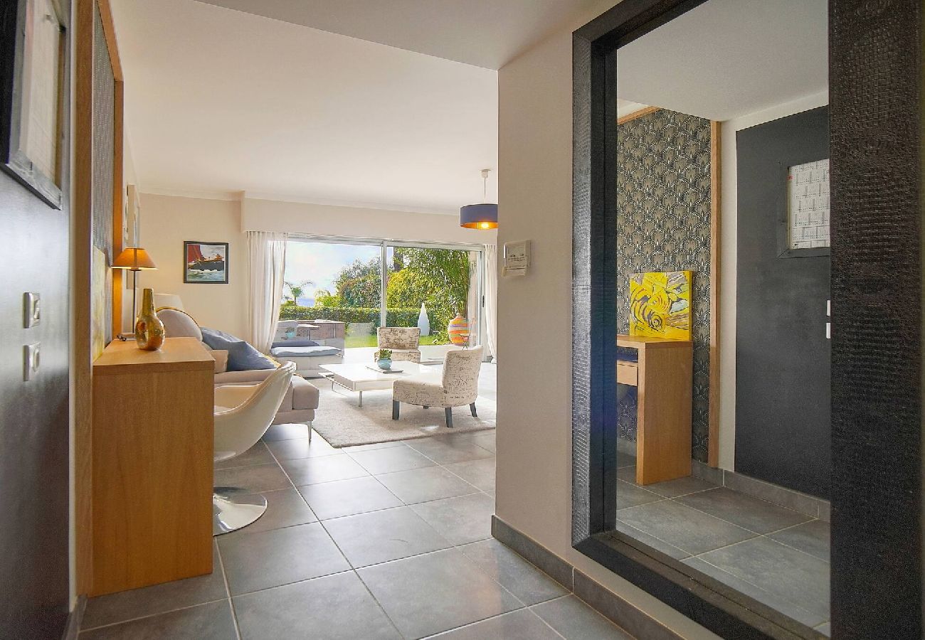 Appartement à Antibes - FRGK Diane Elegance and Comfort in Antibes