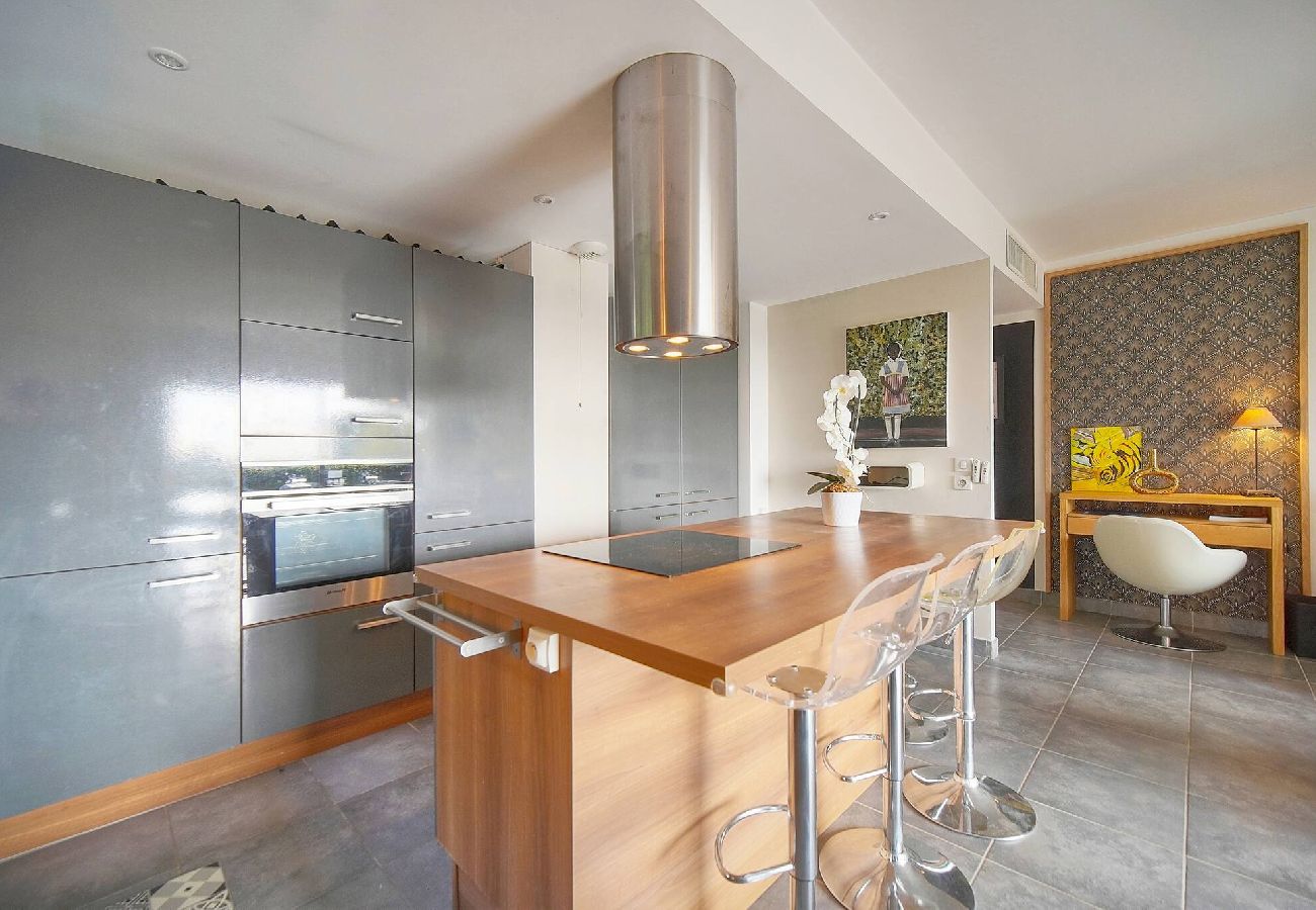 Appartement à Antibes - FRGK Diane Elegance and Comfort in Antibes