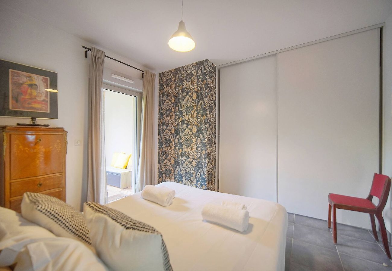 Appartement à Antibes - FRGK Diane Elegance and Comfort in Antibes