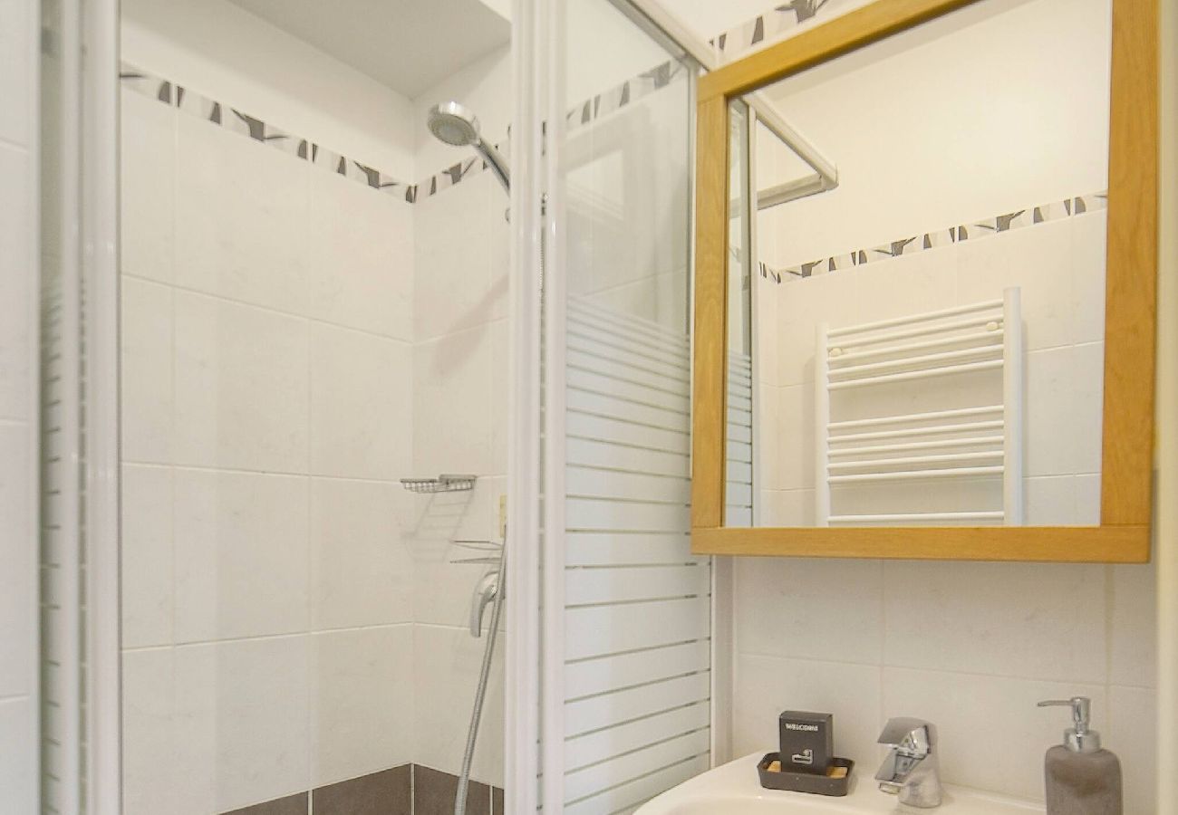 Appartement à Antibes - FRGK Diane Elegance and Comfort in Antibes