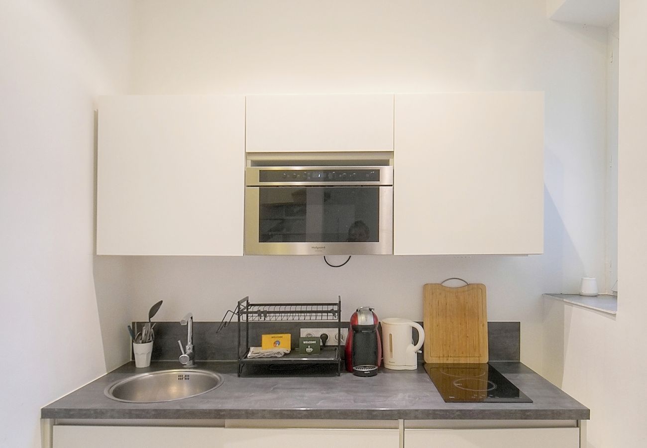 Appartement à Antibes - FRGK 24 AOUT 1 Mezzanine Bedroom Apartment Center