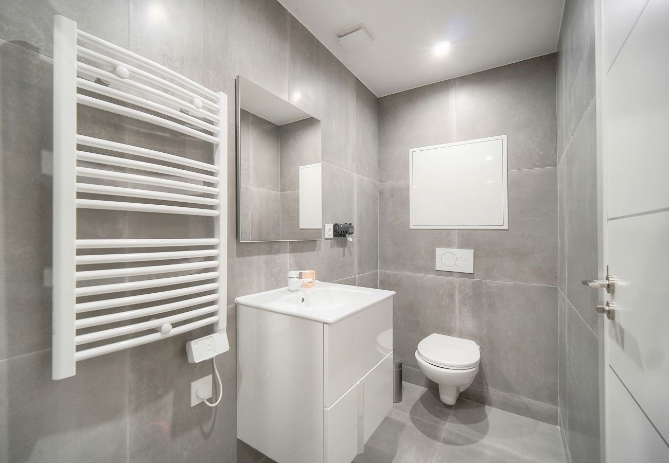 Appartement à Antibes - FRGK 24 AOUT 1 Mezzanine Bedroom Apartment Center