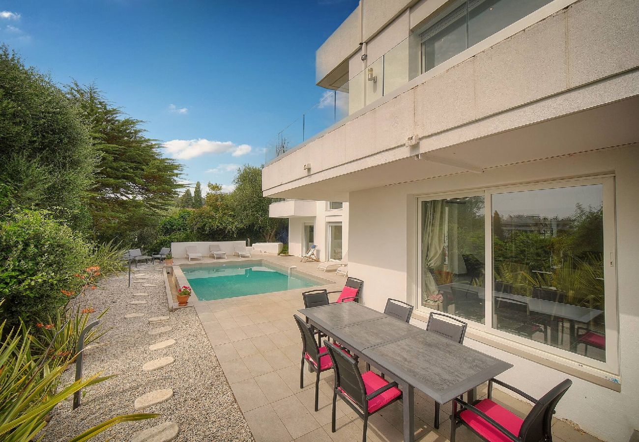 Maison à Le Cannet - FRGK Villa Hameau des Collines Pool, Tranquil