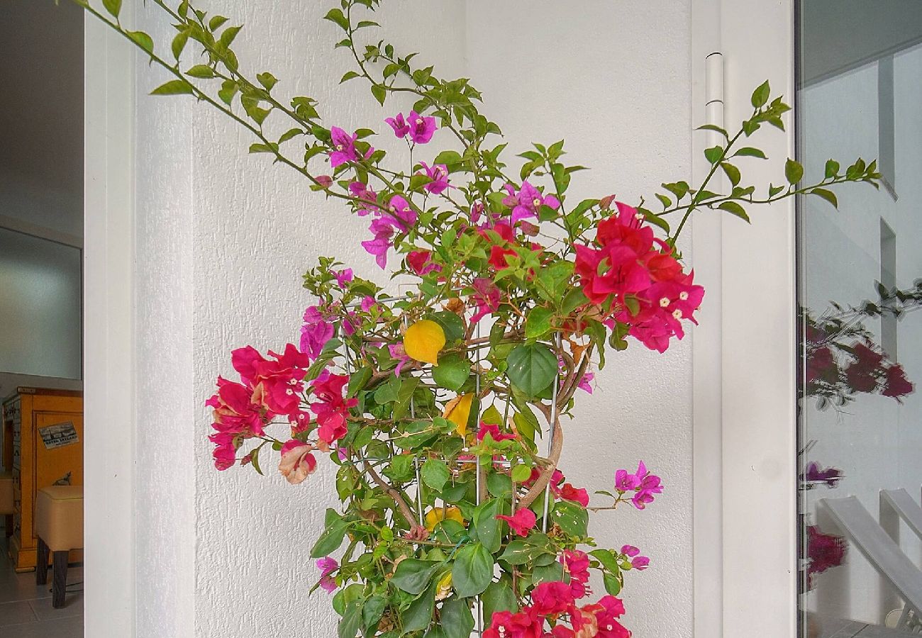 Maison à Le Cannet - FRGK Villa Hameau des Collines Pool, Tranquil